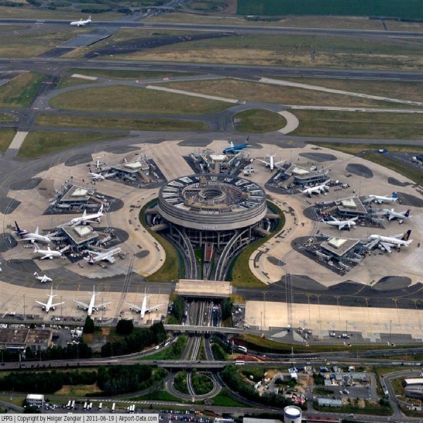 Paris Airport.jpg