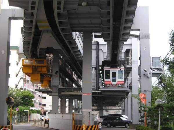 吊掛式捷運3.jpg